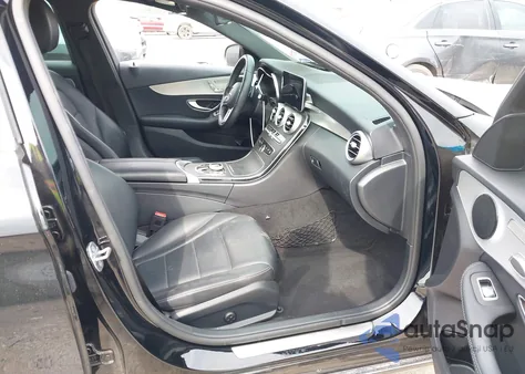 2019 Mercedes-Benz C 300 из США, поврежденный, VIN 55SWF8DB5KU311624